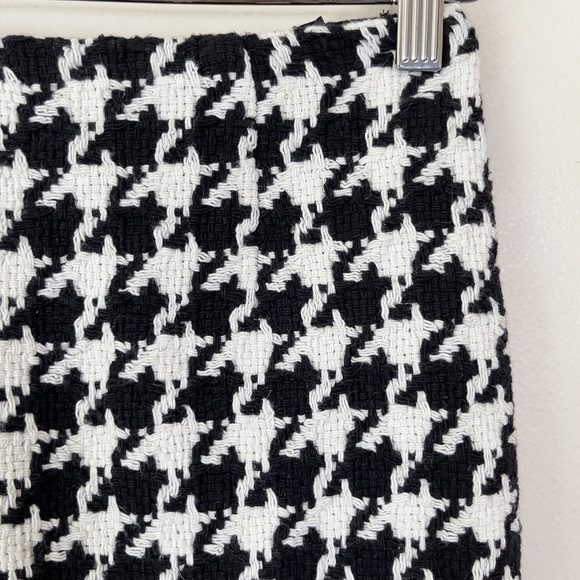 L'AGENCE Livia Houndstooth Mini Skirt - Picture 7 of 13